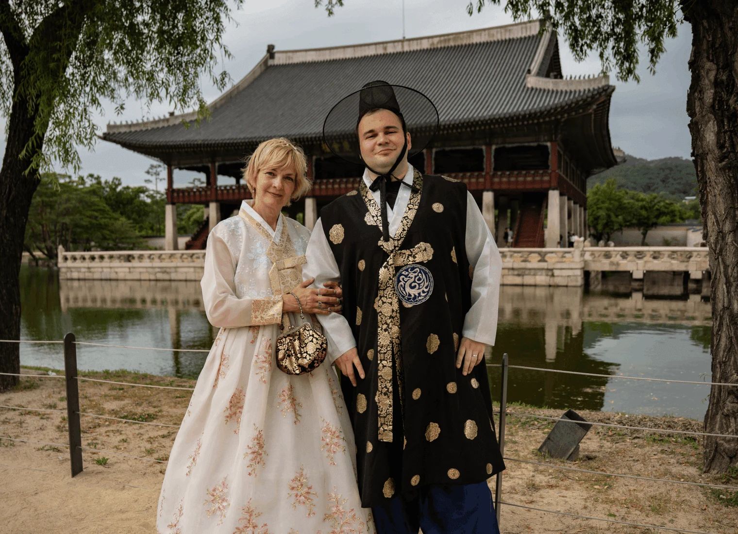 Autumn route
 through South Korea:
 Seoul-Yongin-Gangneung