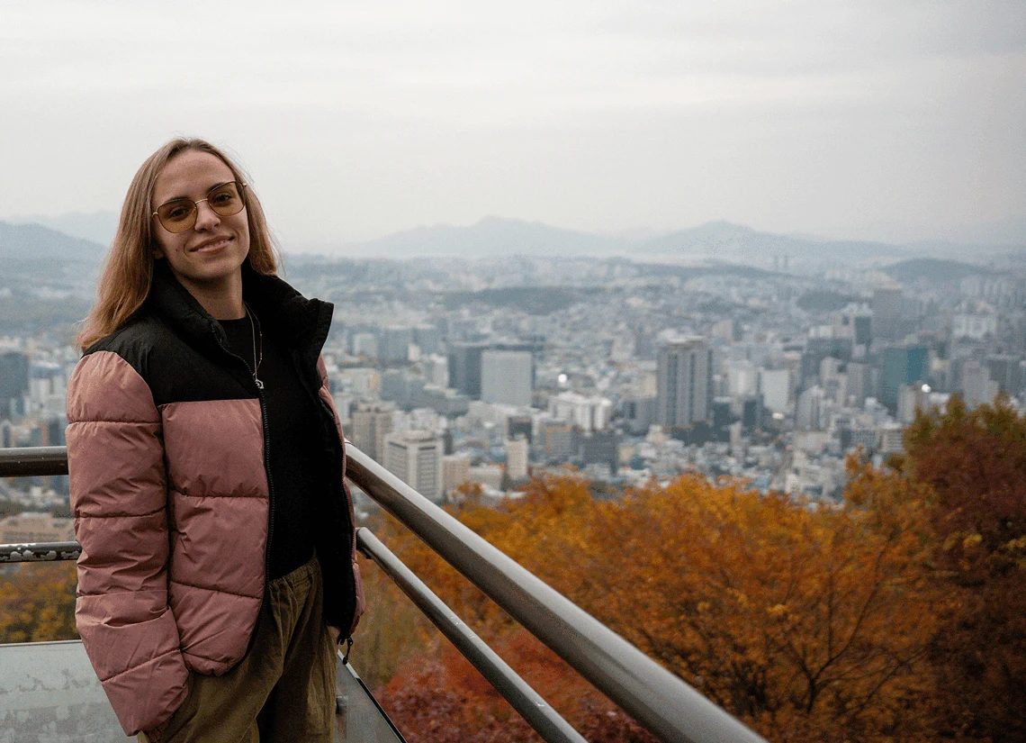 Red maple season:
 Seoul-Jeju